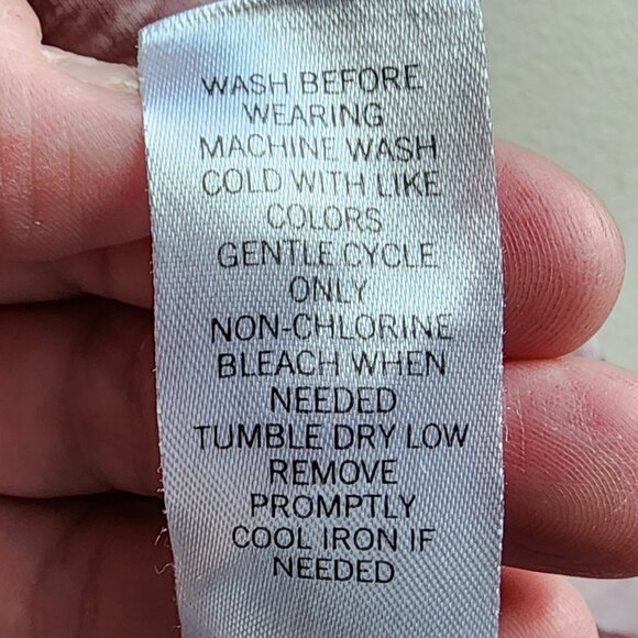 Mudd Pink Camo V-Neck Tissue T-Shirt Size XL - Picture 10 of 14